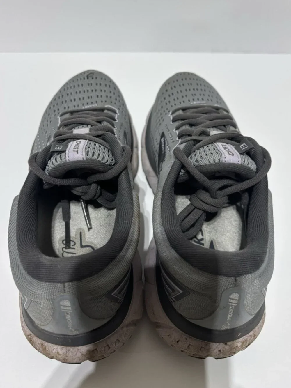 Brooks Women’s Ghost 13 Gray Running Shoes, Size 8 Wide